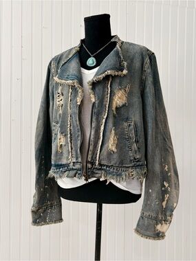 ROMWE Distressed bleached moto jean jacket